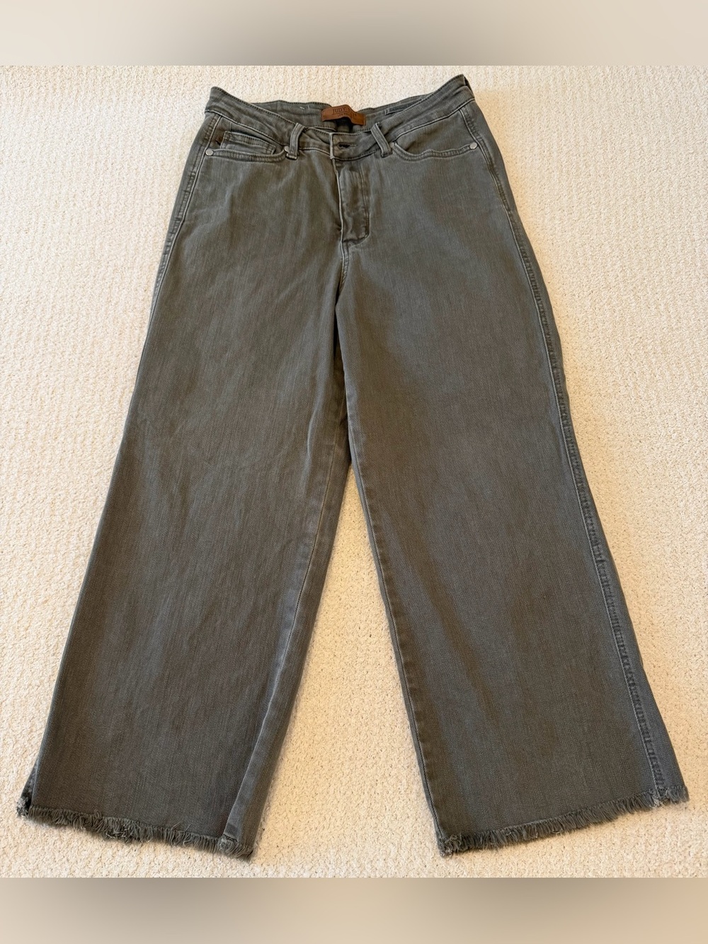 Judy Blue Los Angeles Women's Green High-Waist Raw Hem Wide Leg Jeans Size 9/29
